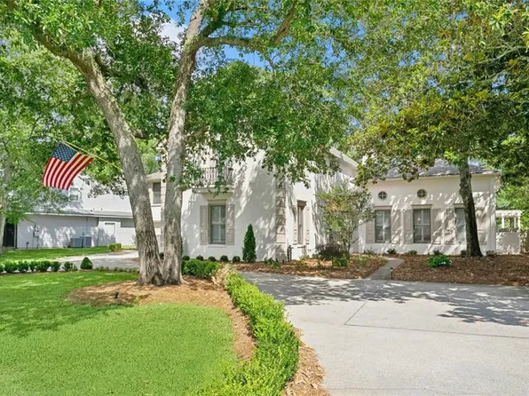 114 Longwood Dr, Mandeville, LA 70471