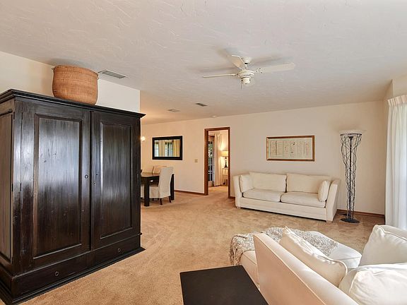 4th image of 1032 Poitras Dr