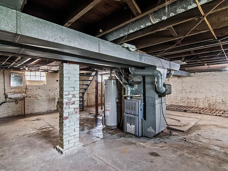 1220 N Bond St — Photo 24