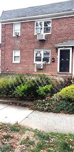 13727 70th Rd, Flushing, NY, 11367