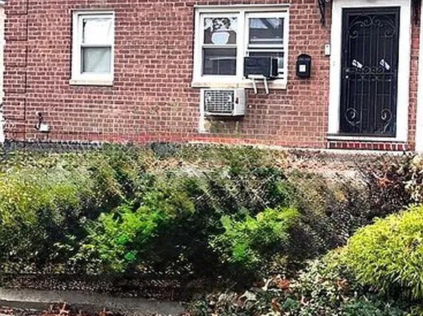 13727 70th Rd, Flushing, NY 11367