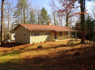 433 Riverview Heights St, Franklin, NC 28734