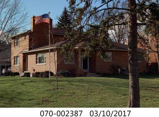 1812 Collingswood Rd, Columbus, OH 43221