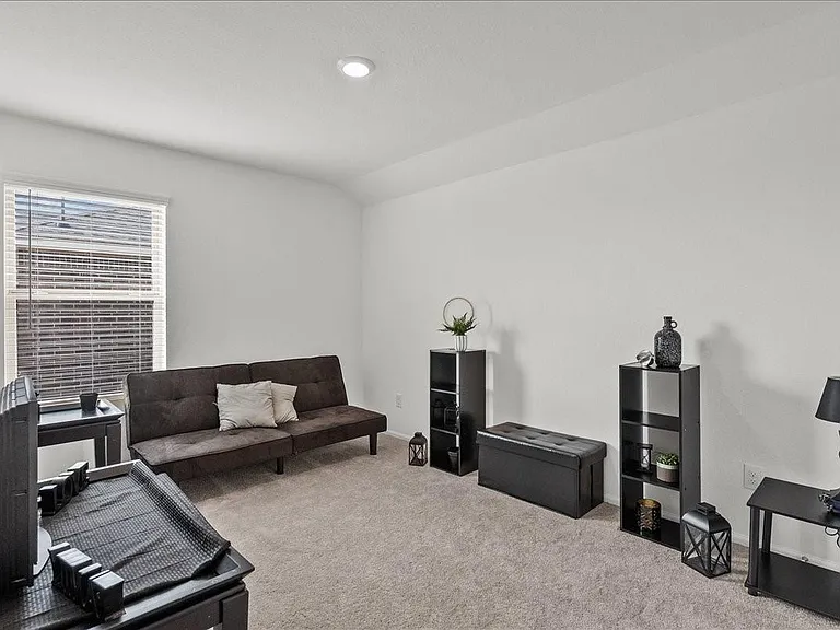 512 Maple Bend Ln — Photo 26