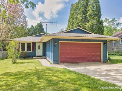 114 Woody Way, Lake In The Hills, IL, 60156