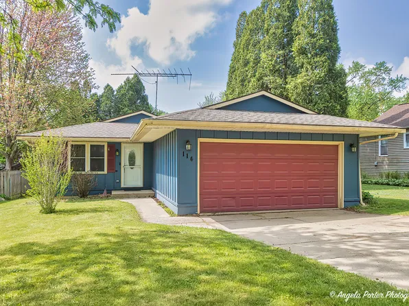 114 Woody Way, Lake In The Hills, IL 60156