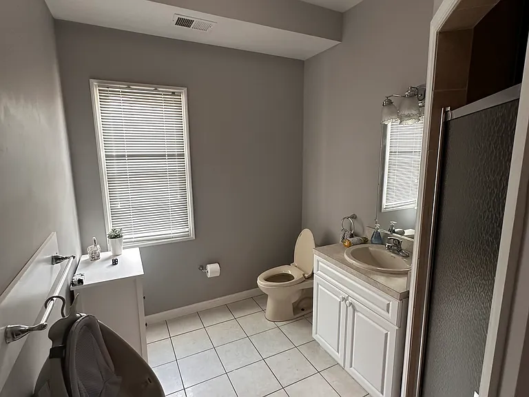 27 Sussex Ave #2 — Photo 14