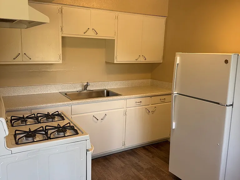 Skyway Terrace kitchen