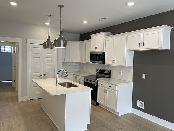 2nd image of 1426 Vanner Ct Lot 407L