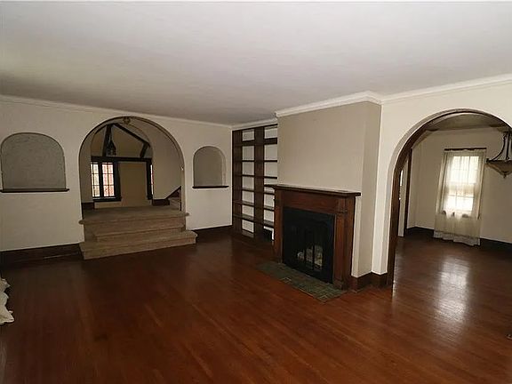 2nd image of 3304 Pelham Rd