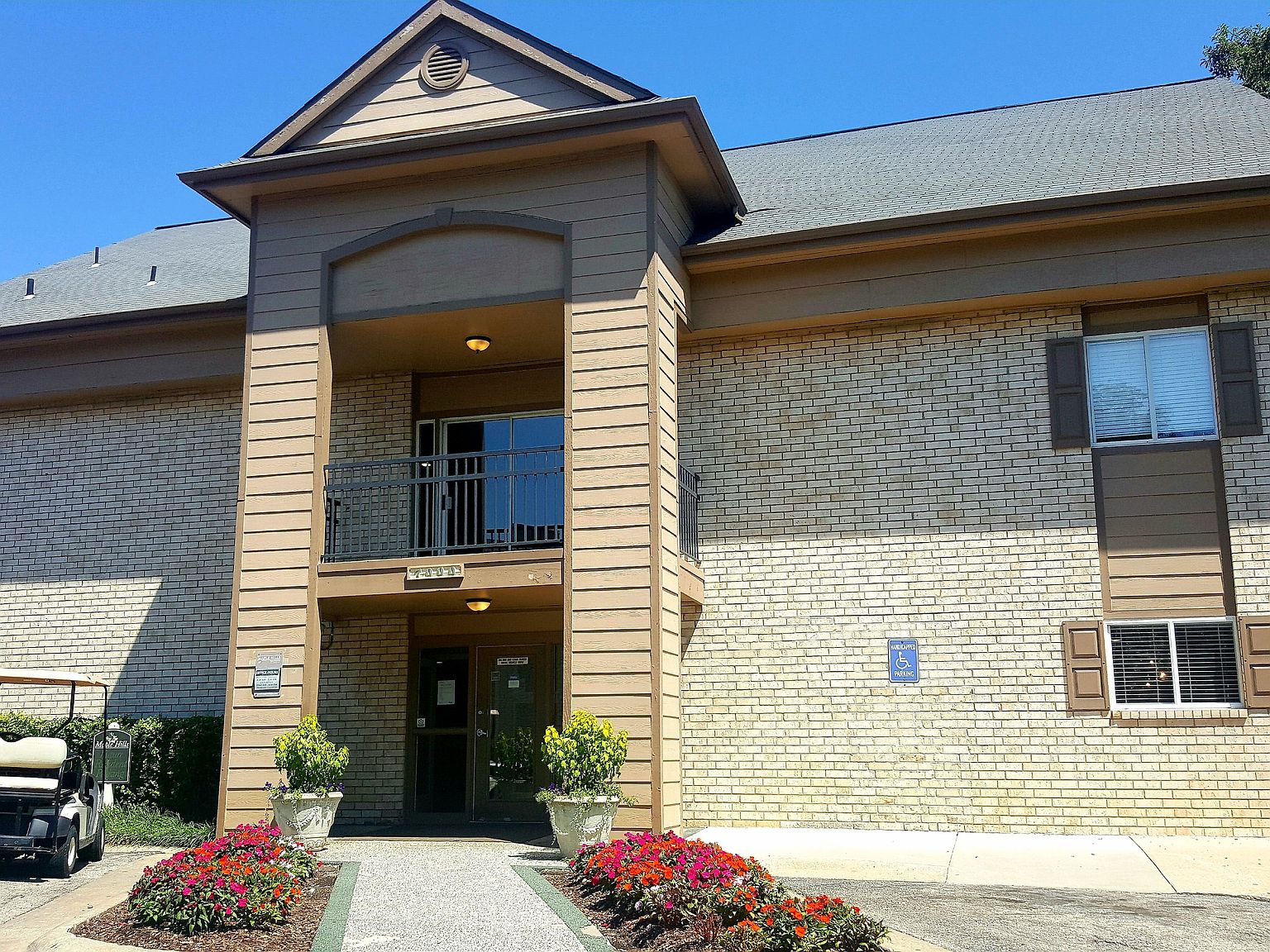 7000 Crabapple Ln, Kansas City, MO 64129 Zillow