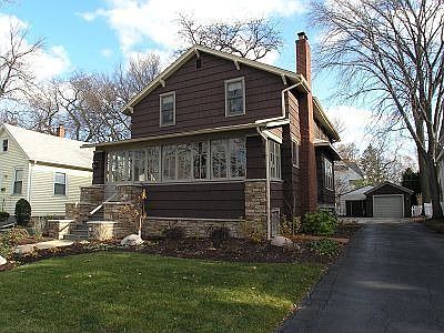 1st image of 131 N Brainard Ave