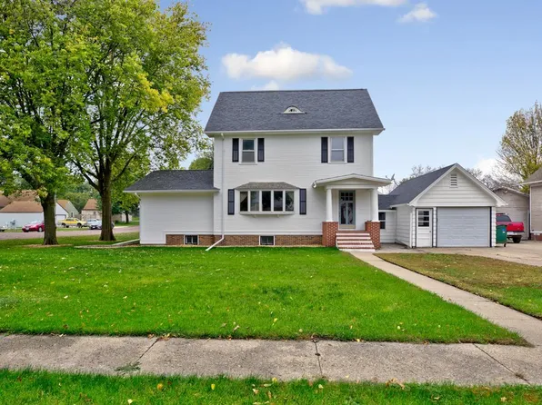 203 N James St, Fairmont, MN 56031