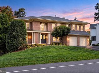 9082 Best Bower Ct, Vienna, VA 22182
