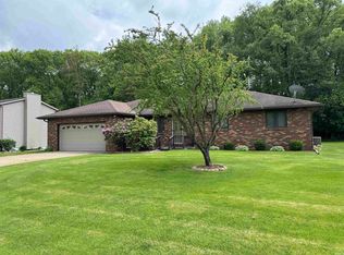 22058 Pine Hollow Ln, South Bend, IN 46628