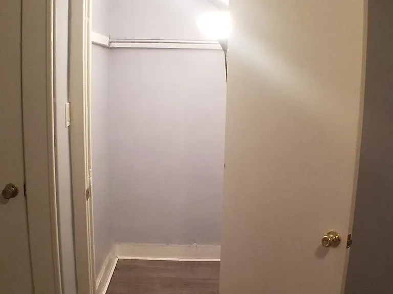 58 N 22nd St #3 — Photo 8