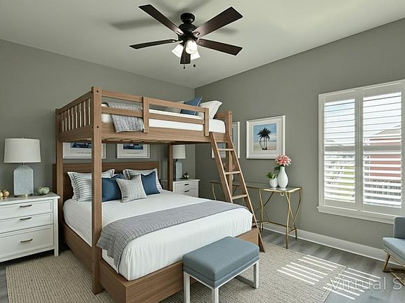 3rd image of 865 Palmetto Dr
