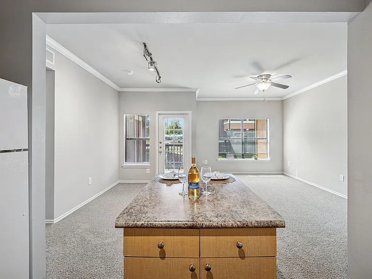 The Residences Of Holland Lake — Photo 7