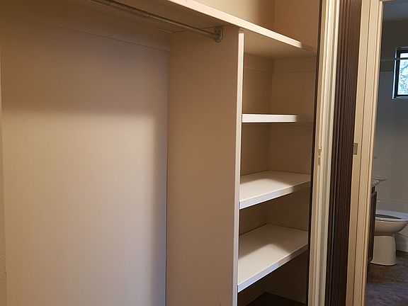 5th image of 4411 48th Ave #203