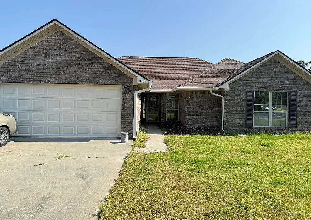 3 bed, 1591 sqft, $2,000 — Photo 1
