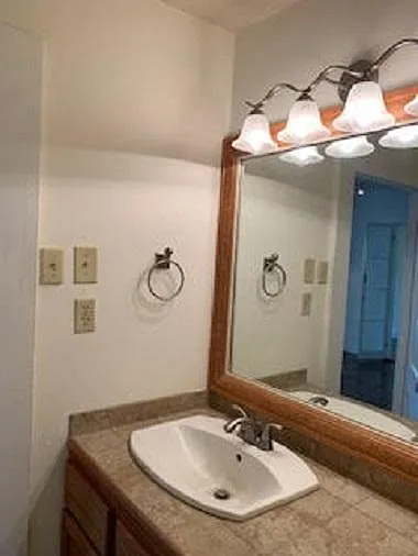 8453 County Farm Rd — Photo 17