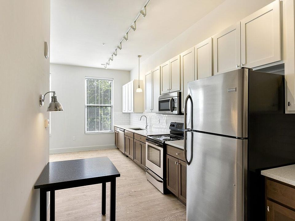 1st image of 1296 Chesapeake Ave #319