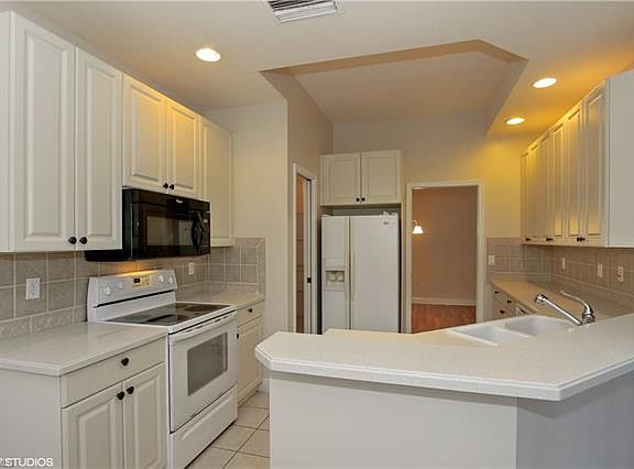 5th image of 14020 W Hyde Park Dr APT 102