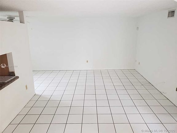 5th image of 15605 SW 74th Circle Dr APT 1