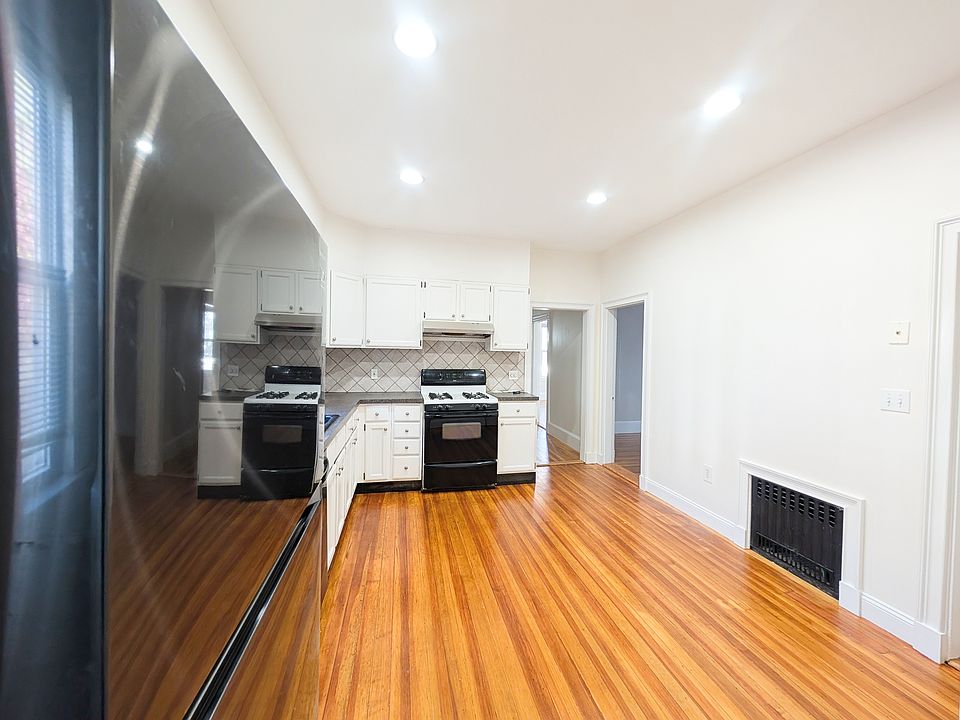 1st image of 16 Henry St #1
