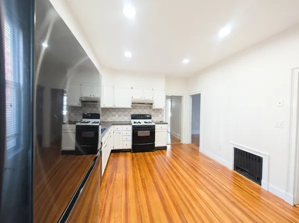 16 Henry St #1, Brookline, MA 02445
