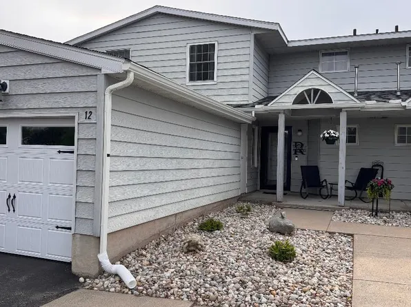 12 Maryland Rd, Plattsburgh, NY 12903