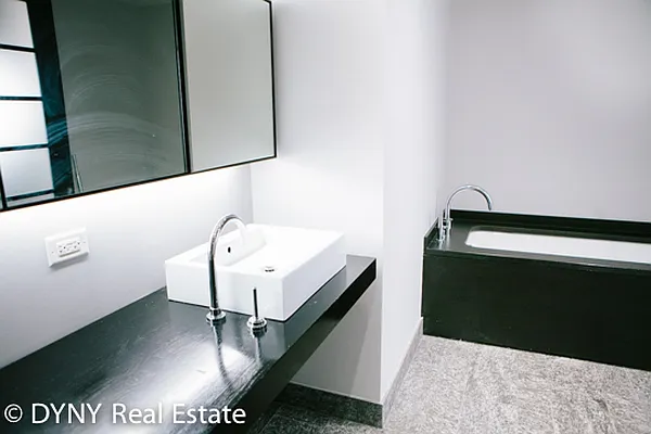 Rented by DYNY Inc | media 32