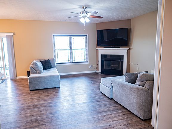 5th image of 2784 Odell St
