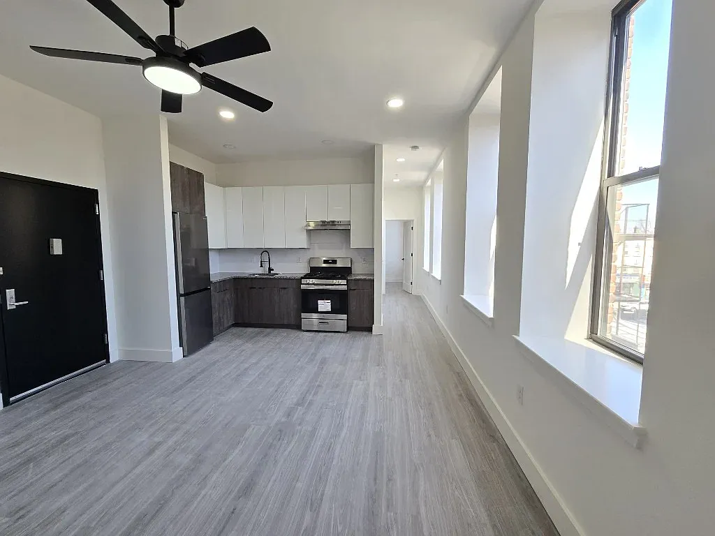 Building Photo - 540 Central Ave #206