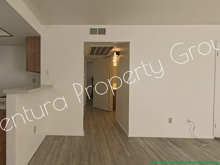 234 S Steckel Dr #6 — Photo 4