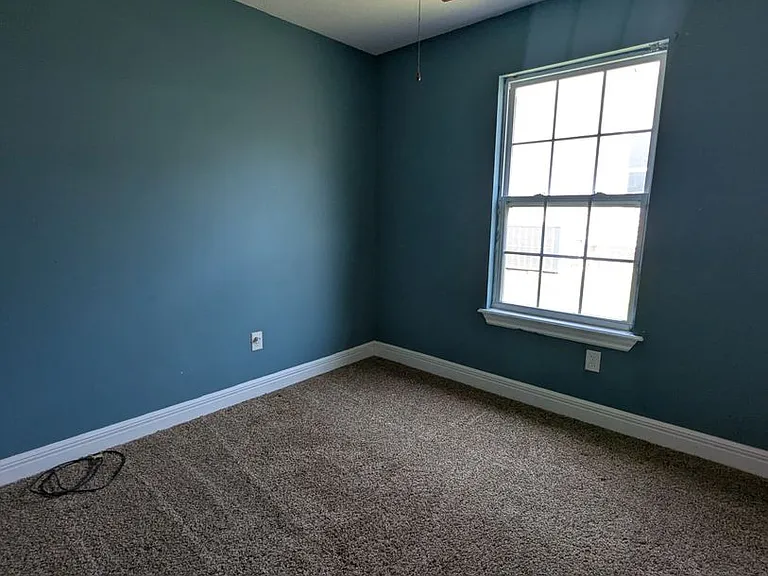 327 S Roane St — Photo 7