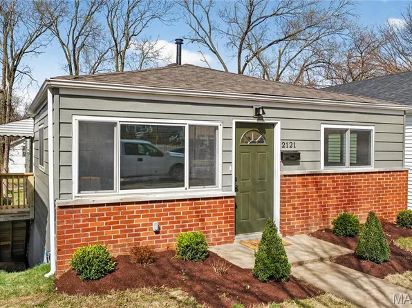 2121 Esther Ave, Saint Louis, MO 63139
