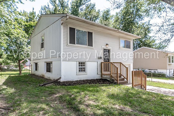 1st image of 18101 E Shoshone Dr