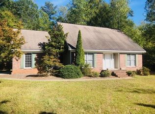 140 Cambridge Dr S, Milledgeville, GA 31061