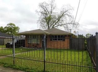 4875 Redwood St, New Orleans, LA 70127