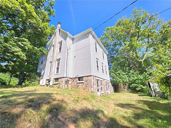 5th image of 850 Bell Rd