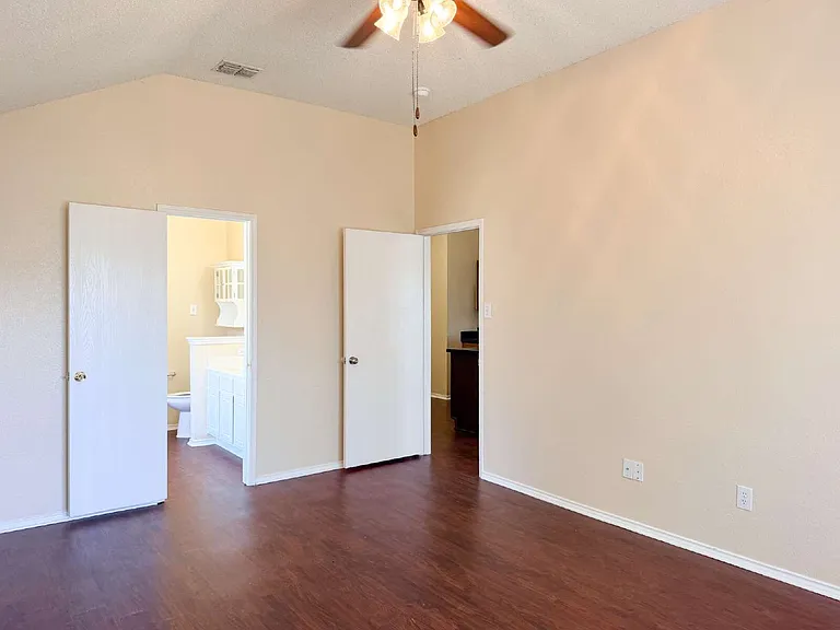833 Edgehill Rd — Photo 18