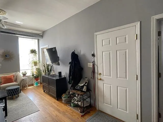1460 W Augusta Blvd #3 — Photo 8