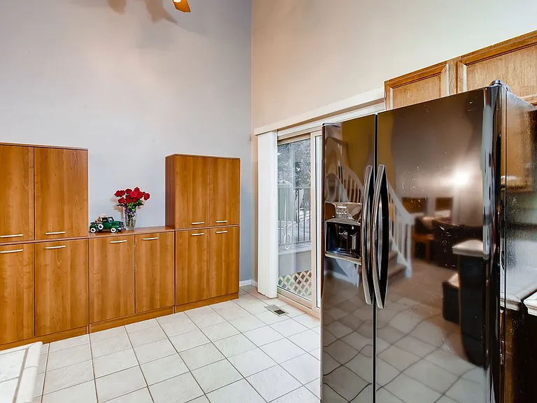 3720 Black Oak Ct — Photo 8