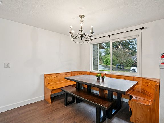 5th image of 1324 Farrvista Dr