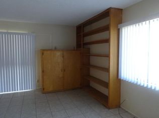 142 Idyllwild Dr, San Jacinto, CA 92583