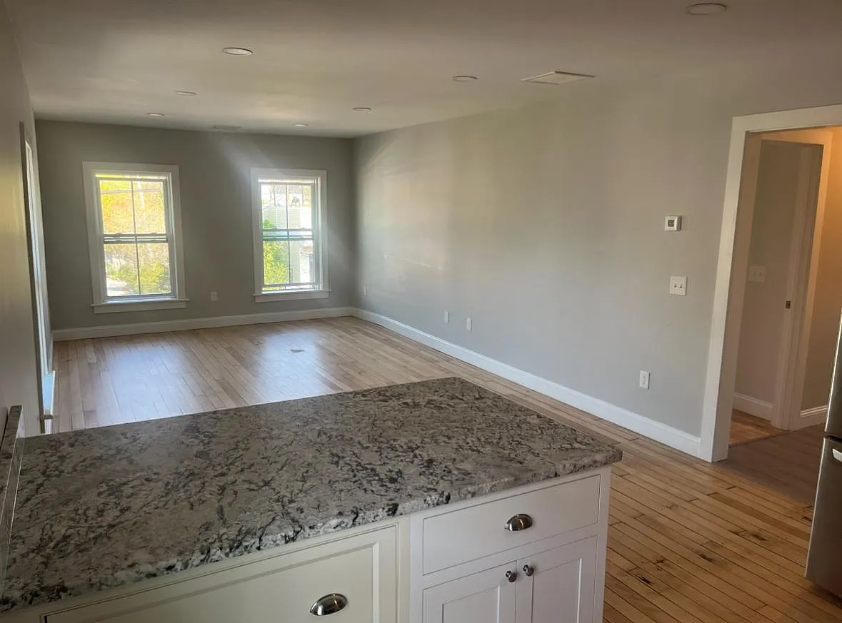 1 bed, $2,100 — Photo 3