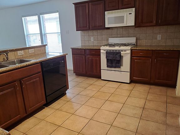 5th image of 11831 Edenstone Dr