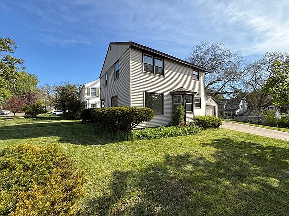 3rd image of 1350 Giddings Ave SE