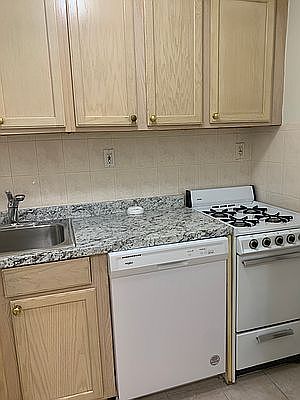 3rd image of 227 E 83rd St APT 1E